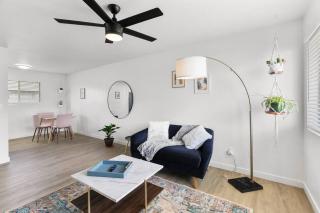 Contemporary Condo in Central Biltmore - 0