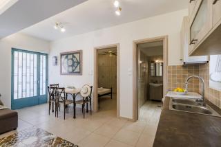 Elios Cozy Apartment - 8