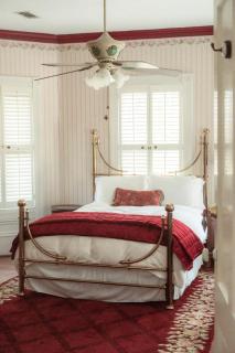 The Avera-Clarke House - 1