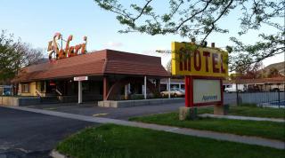 Safari Motel - Nephi - 9