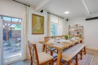 Farmhouse with Private Hot Tub Less Than 1 Mile to Birch Bay - 2