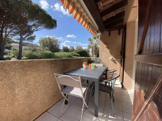 Appartement 2P avec Mezzanine, Balcon, Parking Privé - À 200m de la Plage de la Nartelle - FR-1-226-523 - Sainte-Maxime - 3