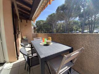 Appartement 2P avec Mezzanine, Balcon, Parking Privé - À 200m de la Plage de la Nartelle - FR-1-226-523 - Sainte-Maxime - 2
