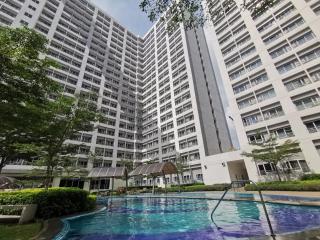 Sunshine at Grace nr BGC - Manila - 0