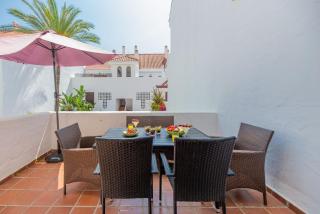 Tranquil 2 BDRM Peaceful Apt w/ 2 Pools - Marbella - 1
