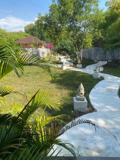 Villa Samalas Resort and Restaurant - Gili Meno - 9