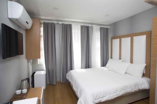 La Pazza Suites - 8