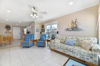 Seascape 1311 Condo - Galveston - 4