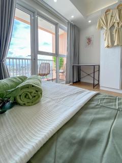 nJoy! CHIC & Luxury at Venice Canal - perfect for business & couples - Manila - 8