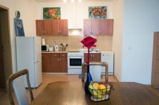 Town Hall 3 Bedroom Apartment - 8