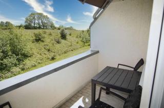strandnah mit Balkon, gratis Nutzung vom AHOI Erlebnisbad und Sauna in Sellin - Strandhaus Mönchgut FeWo16 - Lobbe - 6