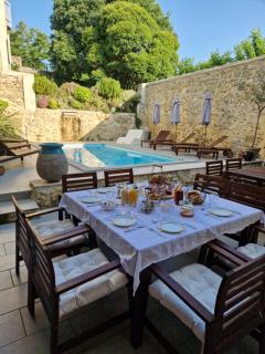 LA MAISON DE LIVIA, chambres d'hôtes, piscine chauffée, proche UZES, NIMES, ALES - Sauzet - 4