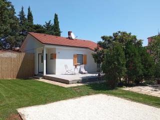 Holiday Home Mirela - Šišan - 0