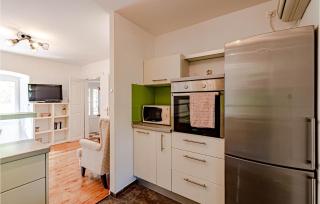 Nice Home In Trstenik With Wifi - Trstenik - 6