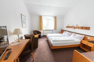 Sonnenhotel Hoher Hahn - - 7