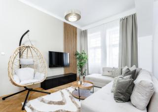Spacious Apartment near Prague center - Prague - 0
