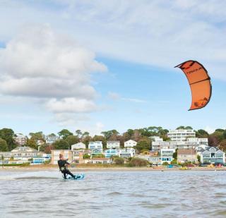 Stylish and Modern One-Bedroom Flat in Dorset - 4