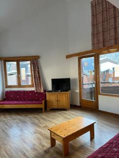La Tania La Saboia sleep 8 private Sauna lounge dining 2 bathrooms kitchen 2 balconies ski in out - La Tania - 5