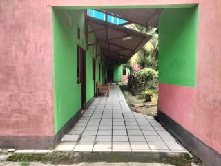 SPOT ON 92601 Penginapan Keluarga - Medan - 1