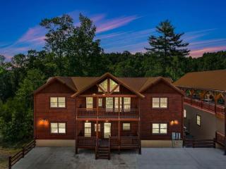 Cha Chas Castle Spectacular Cozy Castle - Sevierville - 0