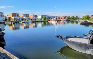 2 Bedroom Awesome Home In Oude Tonge - 7