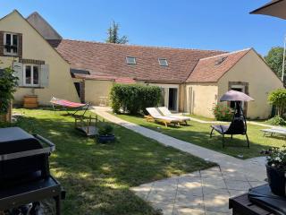 Villa Fontaine avec piscine intérieur chauffée - Fontaine-la-Gaillarde - 6