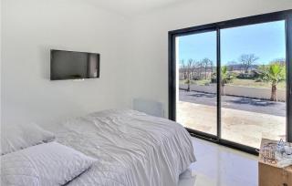 Amazing Home In Pont Saint Esprit - 4