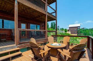 Above It All -MTN View, Hot Tub, Game-Theater Room - Sevierville - 4
