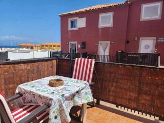Taty House Sea View - Costa de Antigua - 4