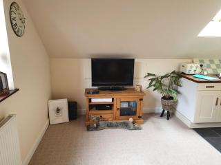 Cosy Village Apartment in Nottingham with parking - Nottingham - 4
