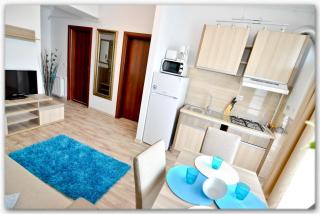 Summerland Luxury Studios by the sea - 2