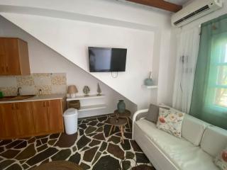 red2 guest house - Flampouria - 7
