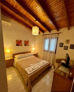 DIMIS swimming pool small villa - Eretria - 6