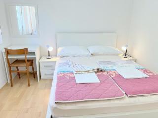 MiraMar Gardenn Apartmment - Rab - 1