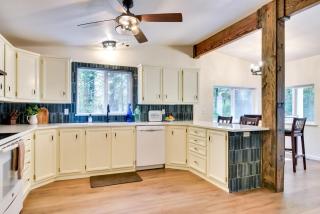 Washington Retreat Fire Pit, Hot Tub and Ping Pong! - 4