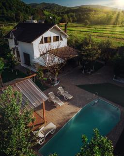 Căsuța de sub deal - Ciubăr și piscină - Măgura - 8