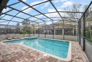 Upscale Family Home withCustom Arcade, Theatre - Davenport - 6