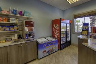 Upscale Family Home withCustom Arcade, Theatre - Davenport - 5