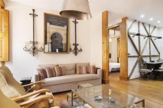 Classy 2BR in Principe Real w/ Heating - Lisbon - 0