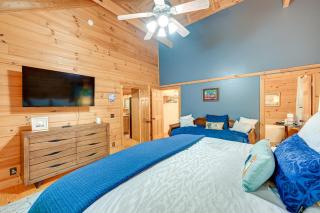 Scenic Blue Ridge Cabin Rental with Resort Amenities - Sapphire - 1