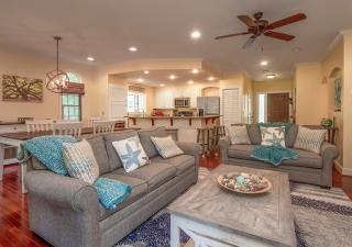 2502 Chateau by the Green - 4