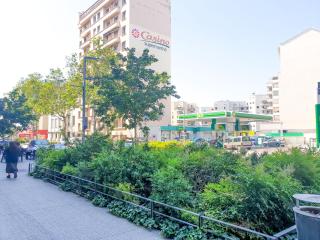 Paisible et Spacieux Appartement au calme proche métro limitrophe de Lyon - Villeurbanne - 1