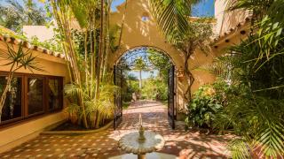 Grand Mansion with tropical park - Marbella - 8