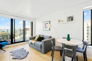 City Seaview Stunner with Pool and Gym - Auckland - 0