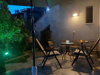 Vaso`s Garden Apartments - 3