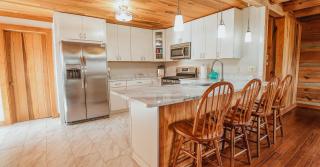 Lorettas Cabin - Nashville - 6