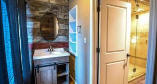 Fire And Rainfall Rooms - Nashville - 6