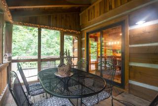 Deer Dance Log Cabin - Nashville - 3