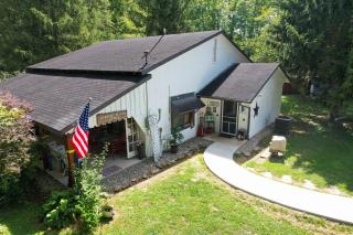 Harper Valley Cottage - 4