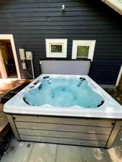 Brown County Cottage - 2
